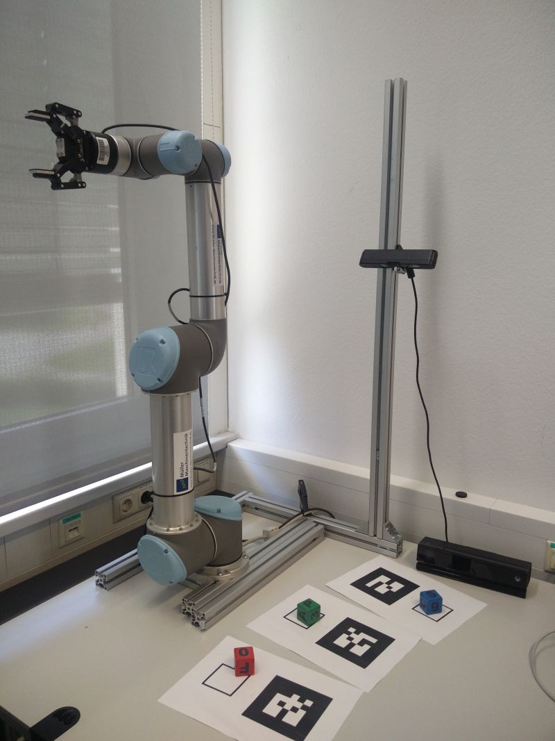 https://www.mint-machen.de/wp-content/uploads/2018/08/Roboterarm_Foto-FH-Aachen-kl.jpg