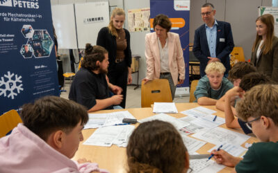 Handwerksrallye im Nelly-Sachs-Gymnasium: Jugendliche probierten Handwerksberufe an Mitmachstationen aus